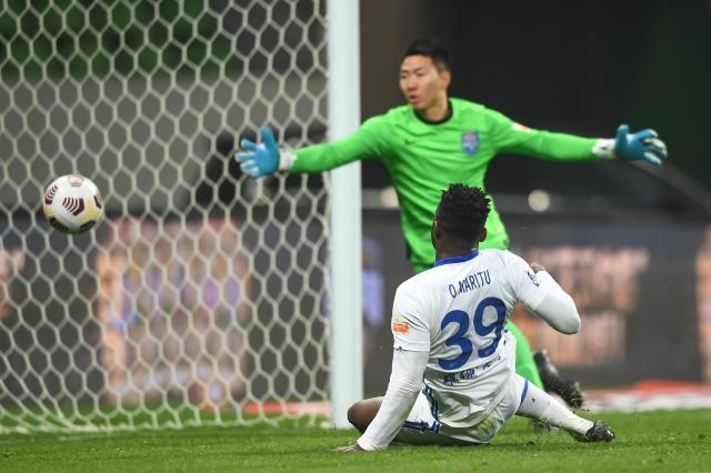 xingkong.com-【中超综述】大连人逆转青岛队 津门虎遭遇4轮不胜